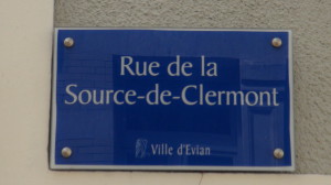 rue de la source de Clermont Evian plaque de rue