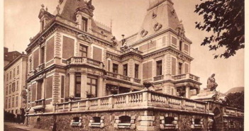 Hotel de ville - ancienne villa de la famille Lumière